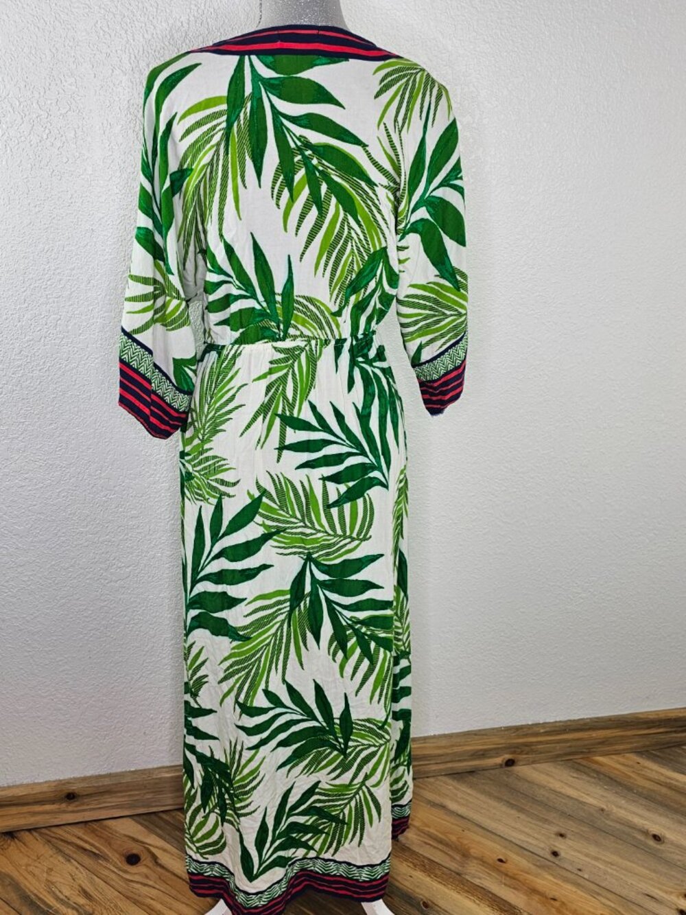 Flying Tomato Tropical Leaf Print Kimono Style Maxi Dress - Picture 2 of 7